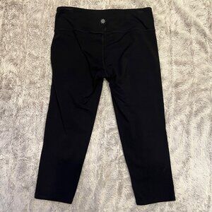 Athleta Capri Leggings, Medium, Like New